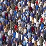 crowd-2152653_1920