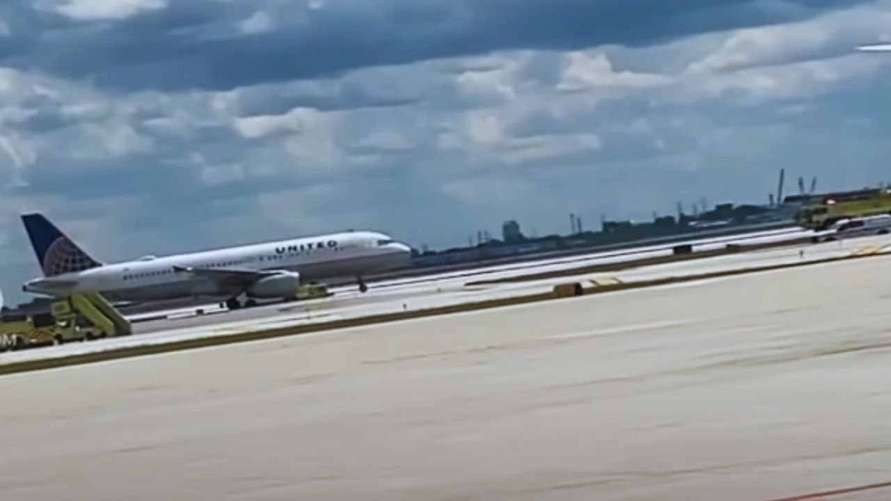 United Airlines Engine Bursts Into Flames at Chicago Airport