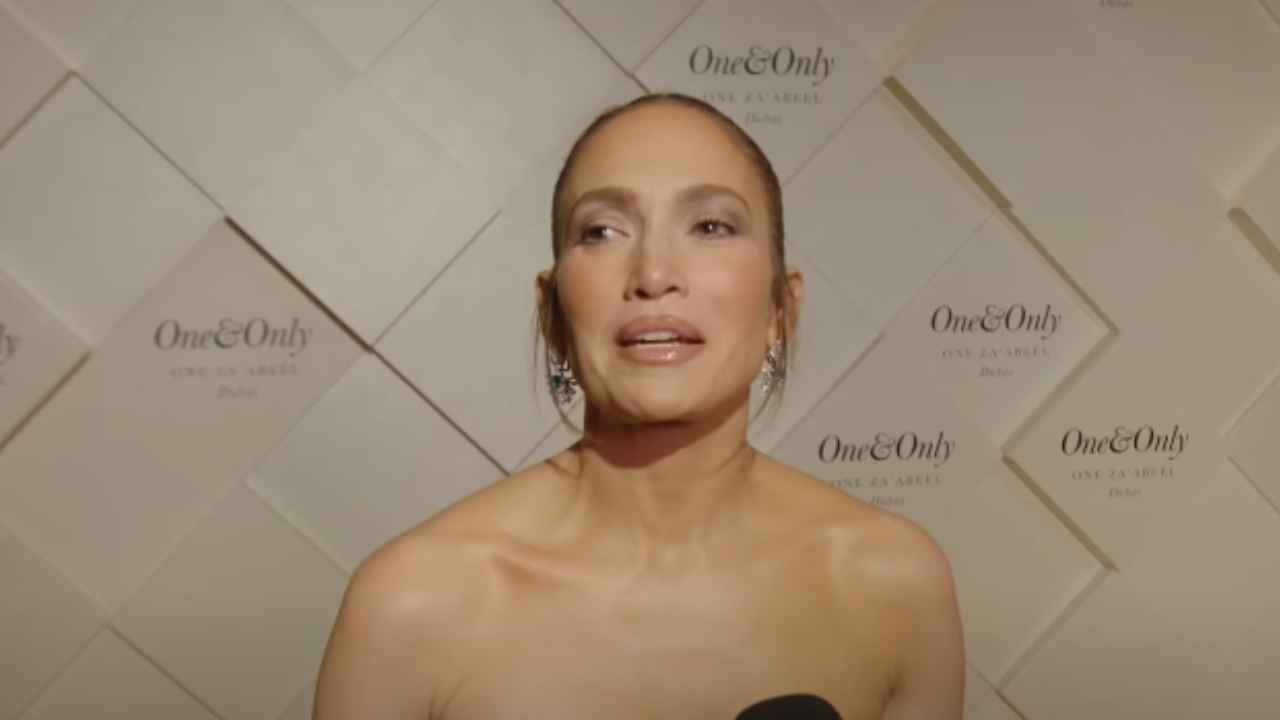 "Family First: Jennifer Lopez's Heartfelt Decision to Prioritize Loved Ones"